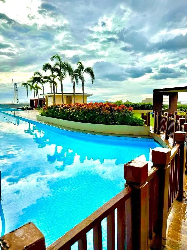 Breeze Haven Aparthotel Pasay 0*,