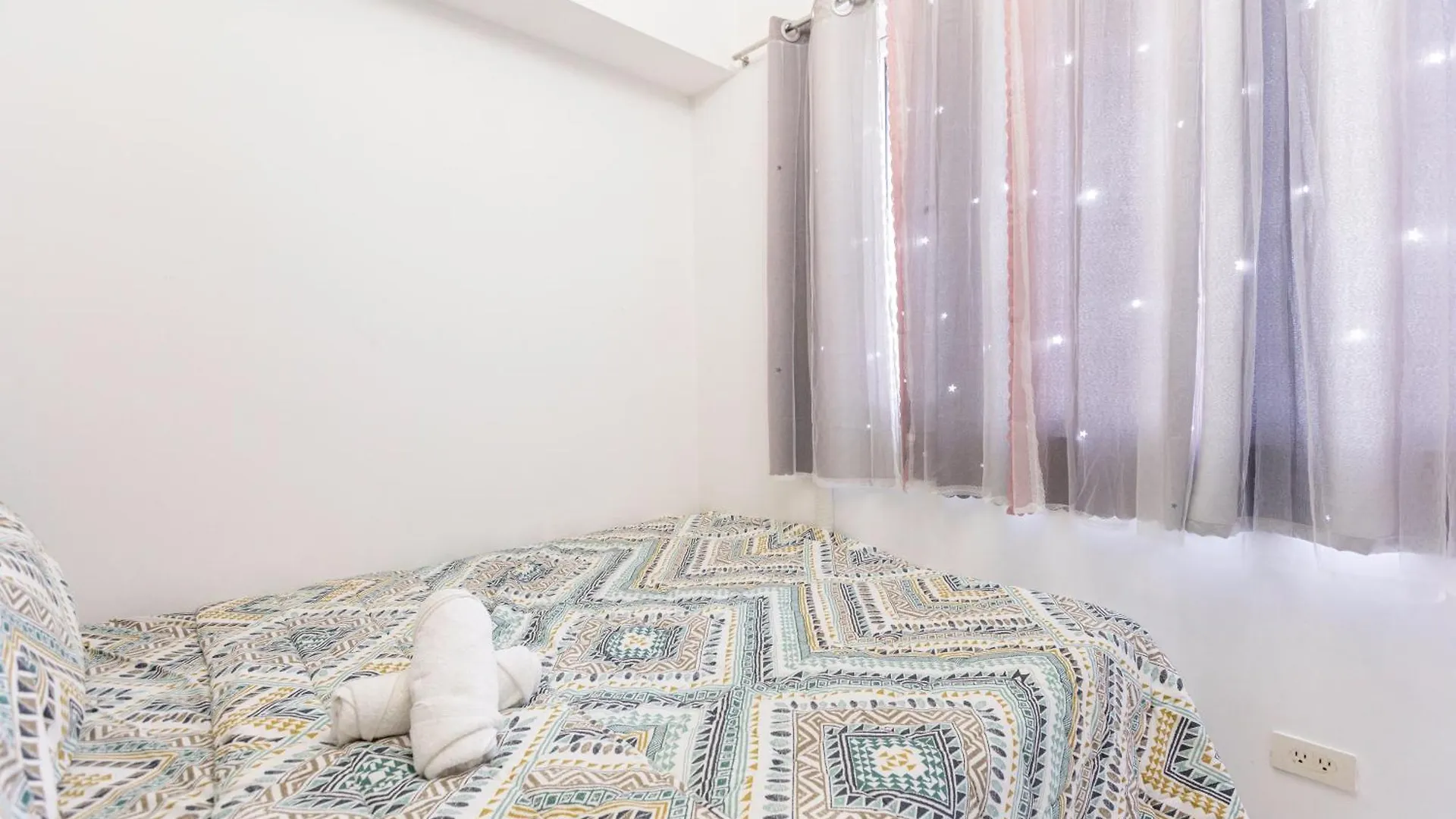 Breeze Haven Aparthotel Pasay 0*,